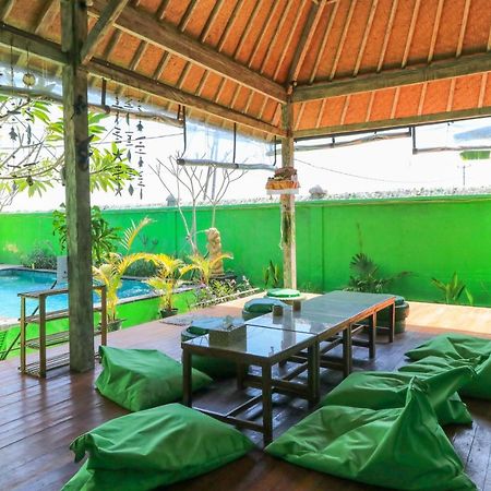The Green Groves Hostel Lembongan Exterior foto