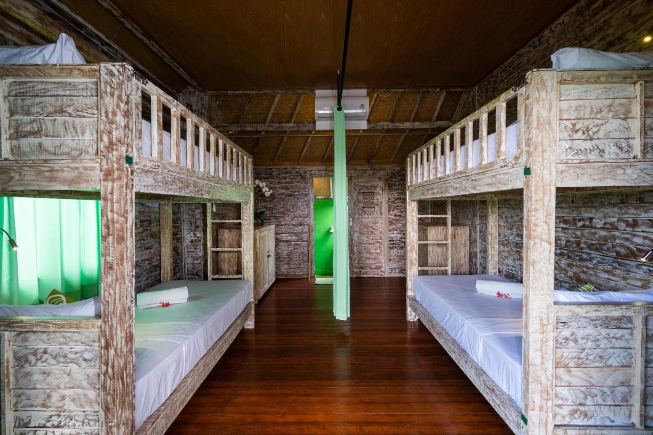 The Green Groves Hostel Lembongan Exterior foto