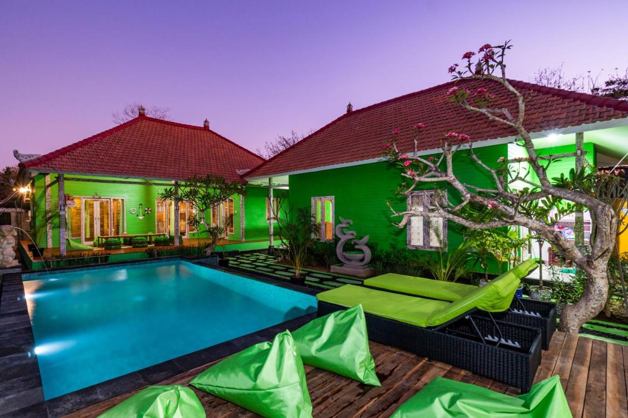 The Green Groves Hostel Lembongan Exterior foto