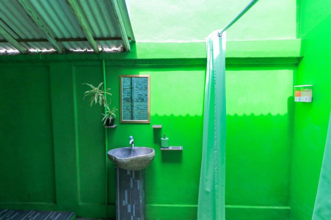 The Green Groves Hostel Lembongan Exterior foto