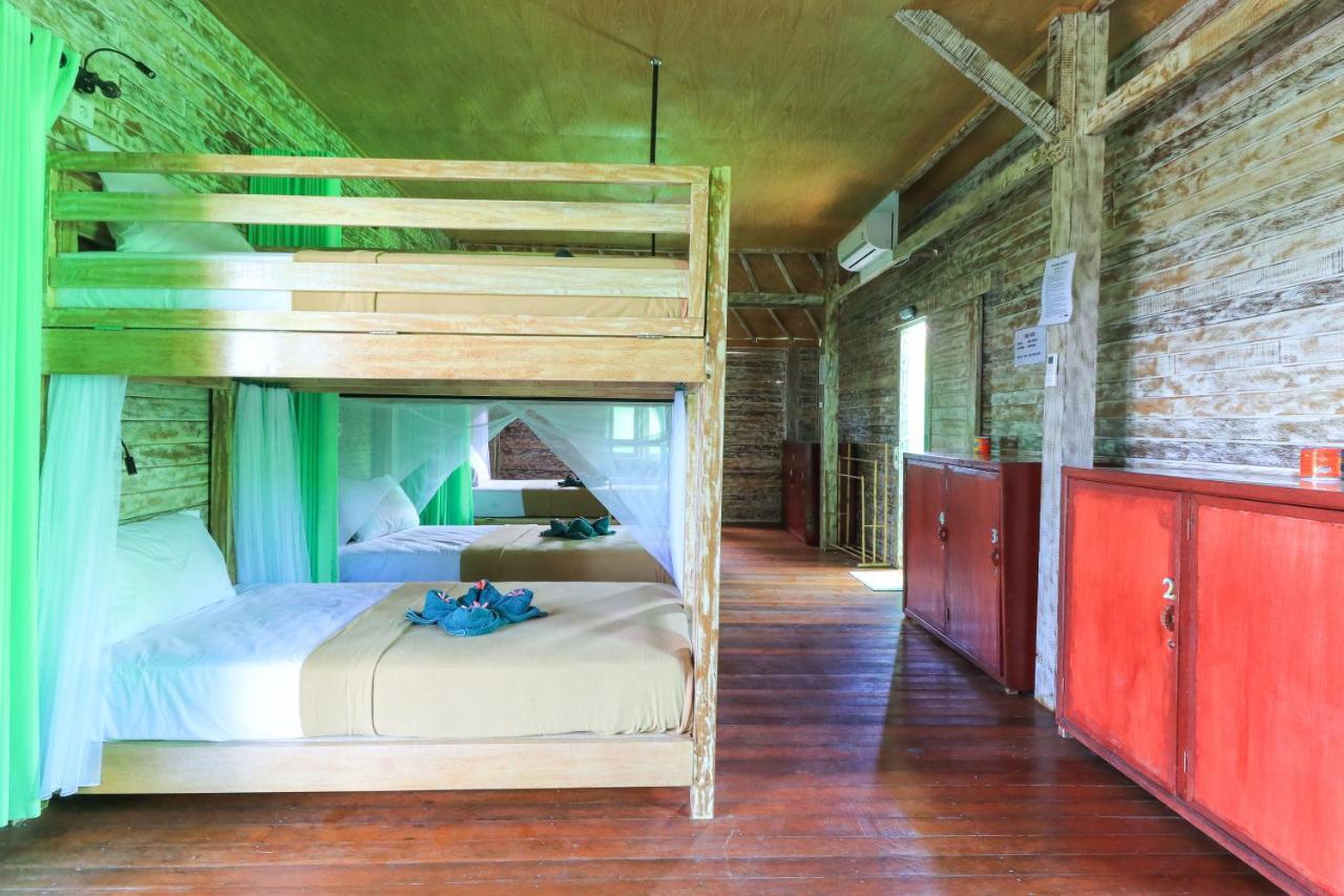 The Green Groves Hostel Lembongan Exterior foto
