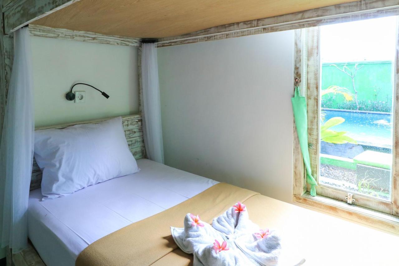 The Green Groves Hostel Lembongan Exterior foto