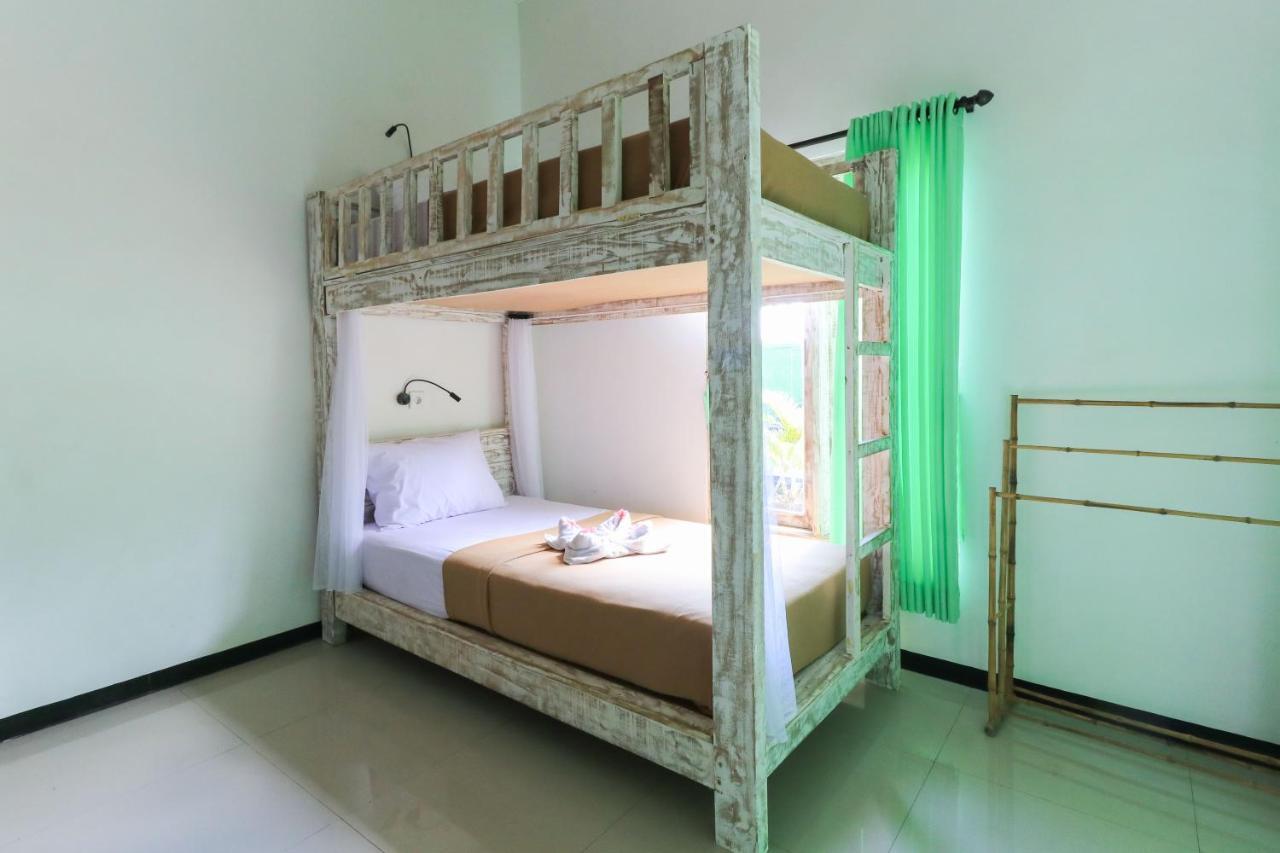 The Green Groves Hostel Lembongan Exterior foto
