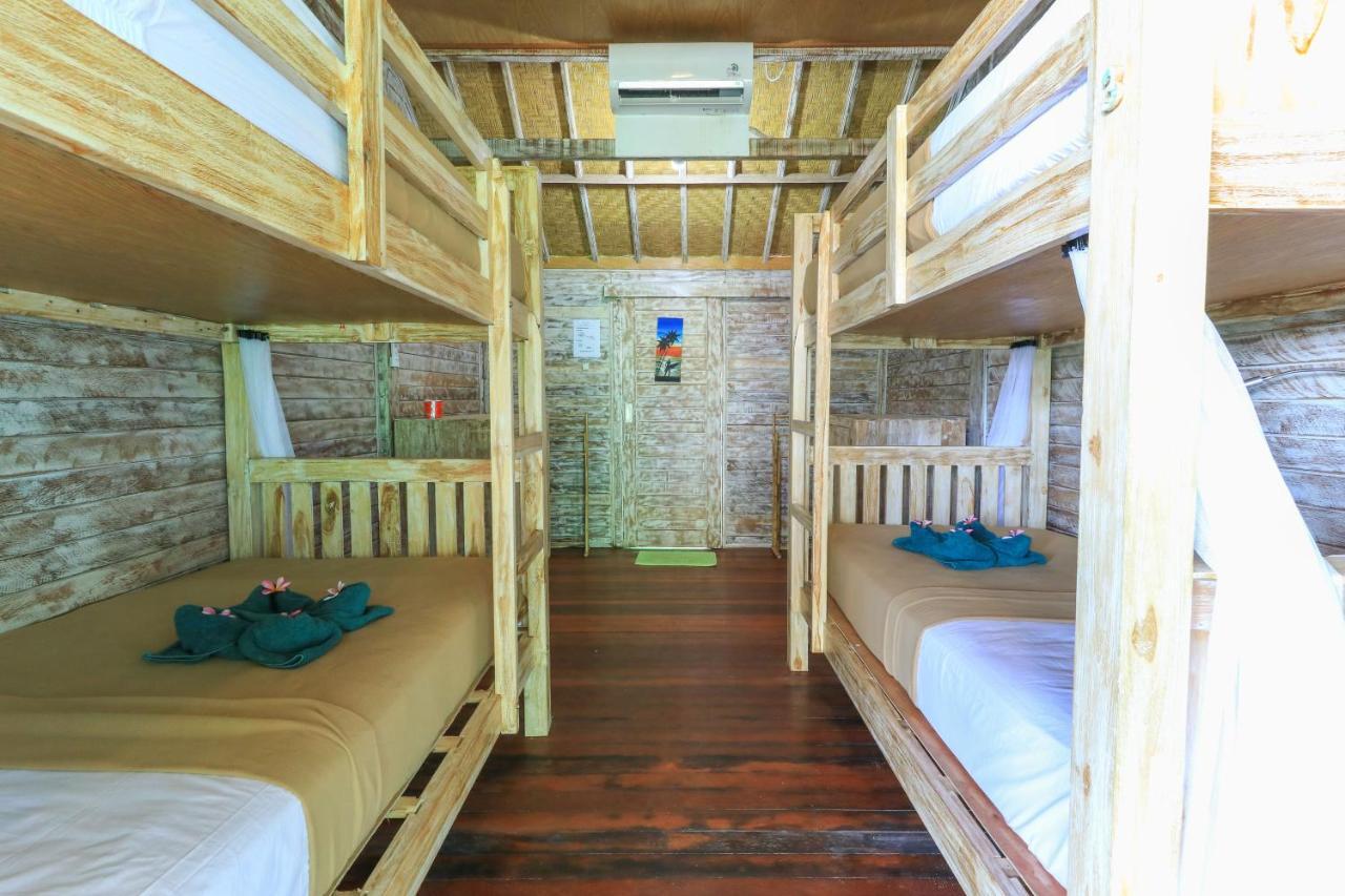 The Green Groves Hostel Lembongan Exterior foto