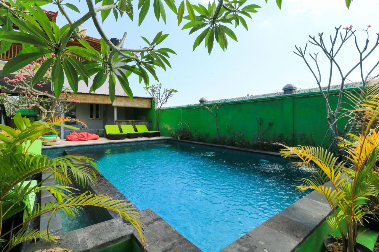 The Green Groves Hostel Lembongan Exterior foto