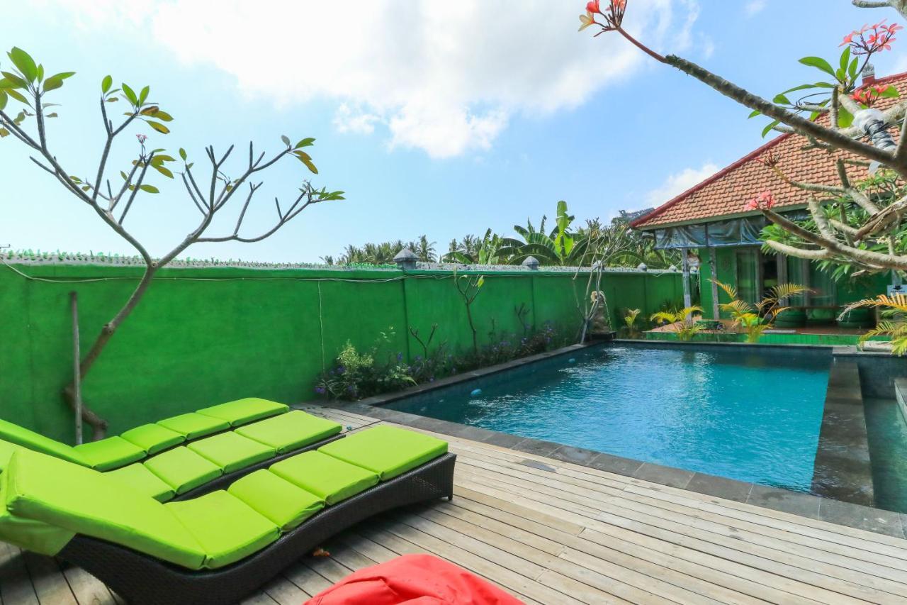 The Green Groves Hostel Lembongan Exterior foto